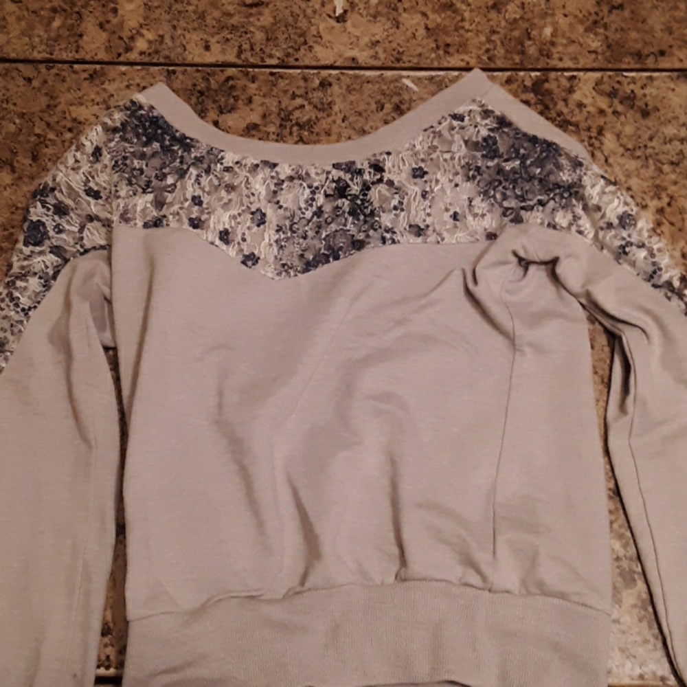 Long sleeve shirt
